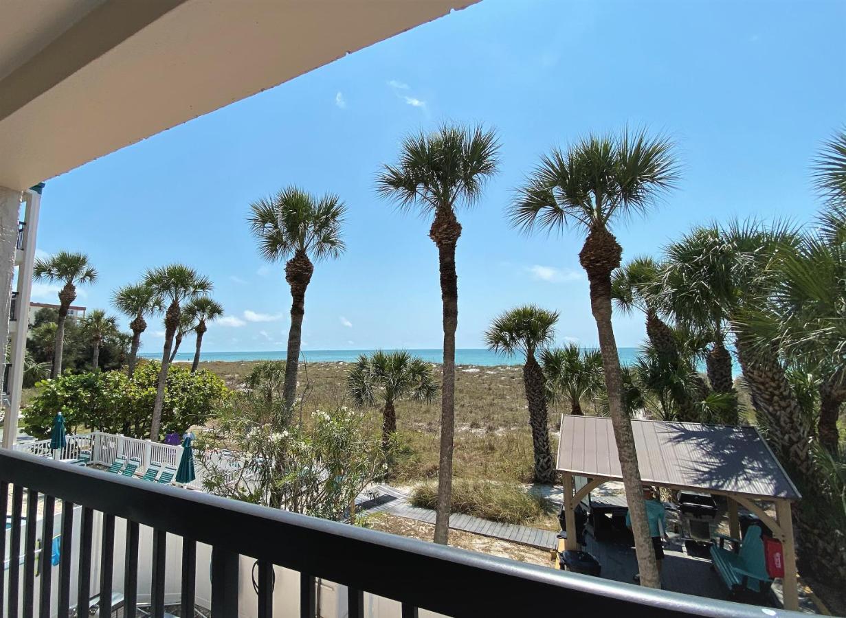 All Seasons Vacation Resort By Liberte Madeira Beach Εξωτερικό φωτογραφία