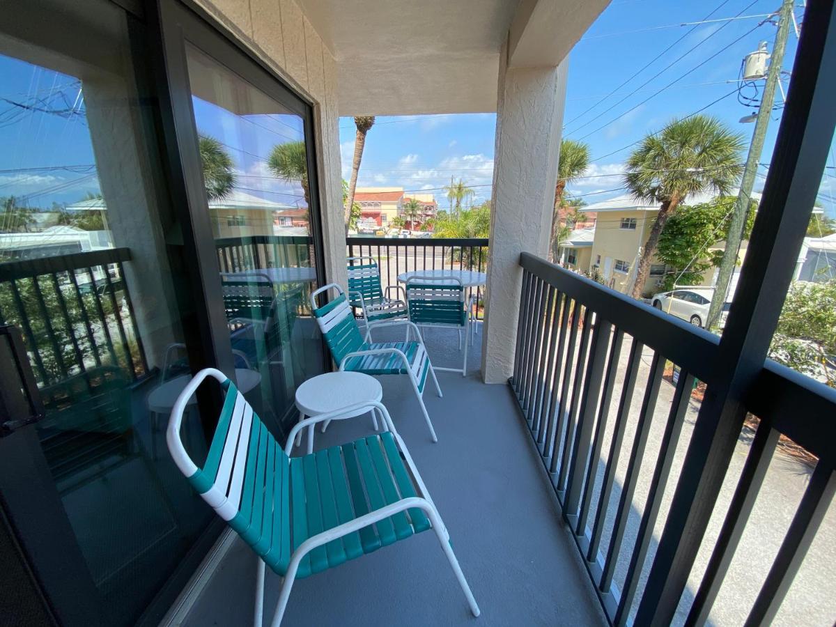 All Seasons Vacation Resort By Liberte Madeira Beach Εξωτερικό φωτογραφία