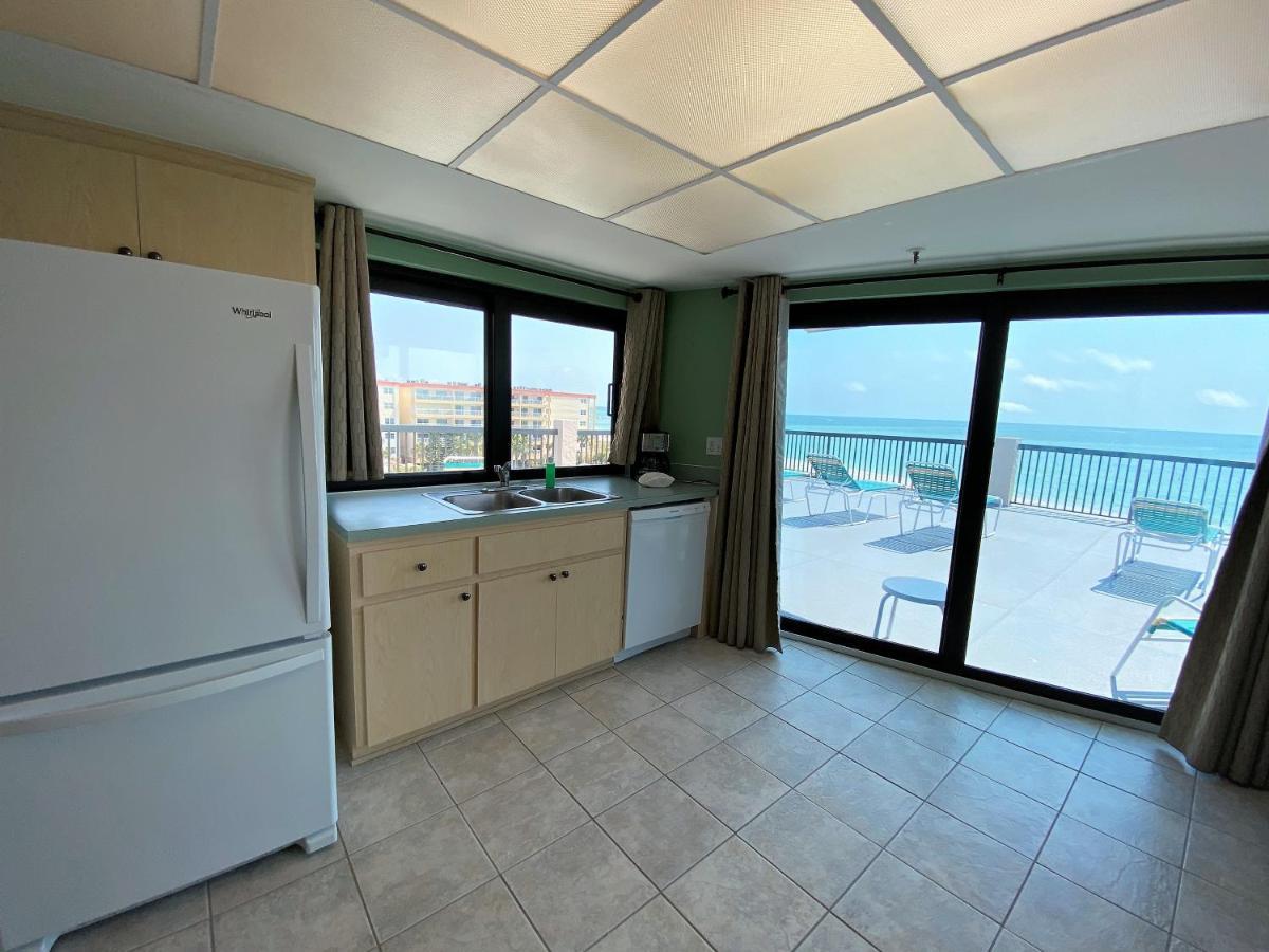 All Seasons Vacation Resort By Liberte Madeira Beach Εξωτερικό φωτογραφία