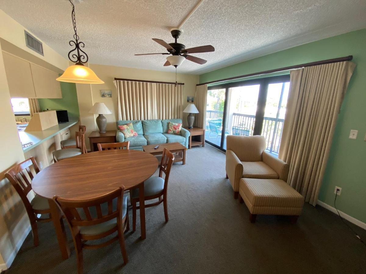 All Seasons Vacation Resort By Liberte Madeira Beach Εξωτερικό φωτογραφία