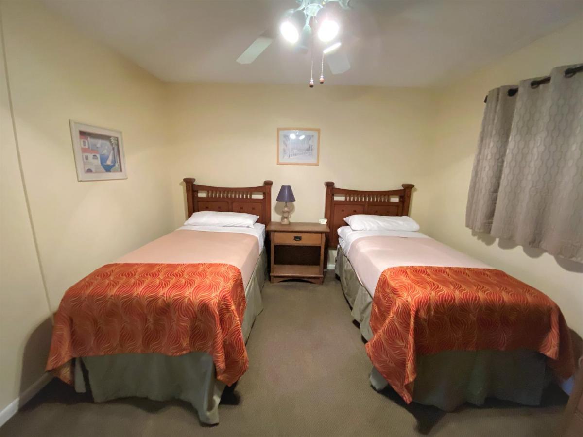 All Seasons Vacation Resort By Liberte Madeira Beach Εξωτερικό φωτογραφία