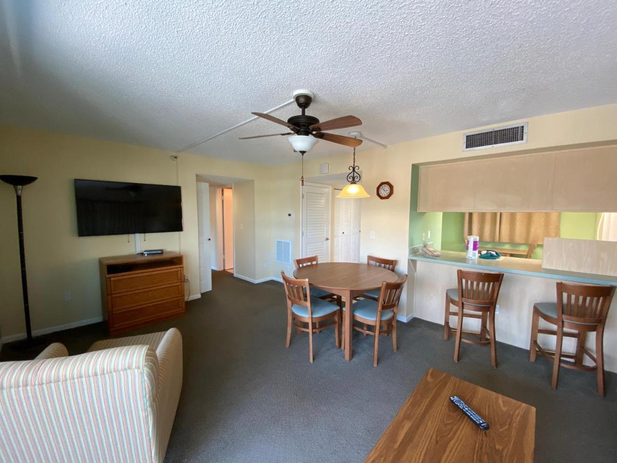 All Seasons Vacation Resort By Liberte Madeira Beach Εξωτερικό φωτογραφία