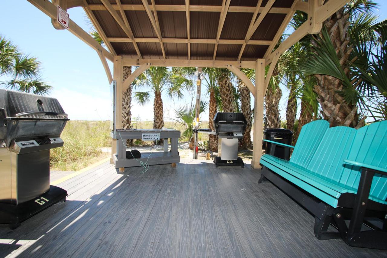 All Seasons Vacation Resort By Liberte Madeira Beach Εξωτερικό φωτογραφία