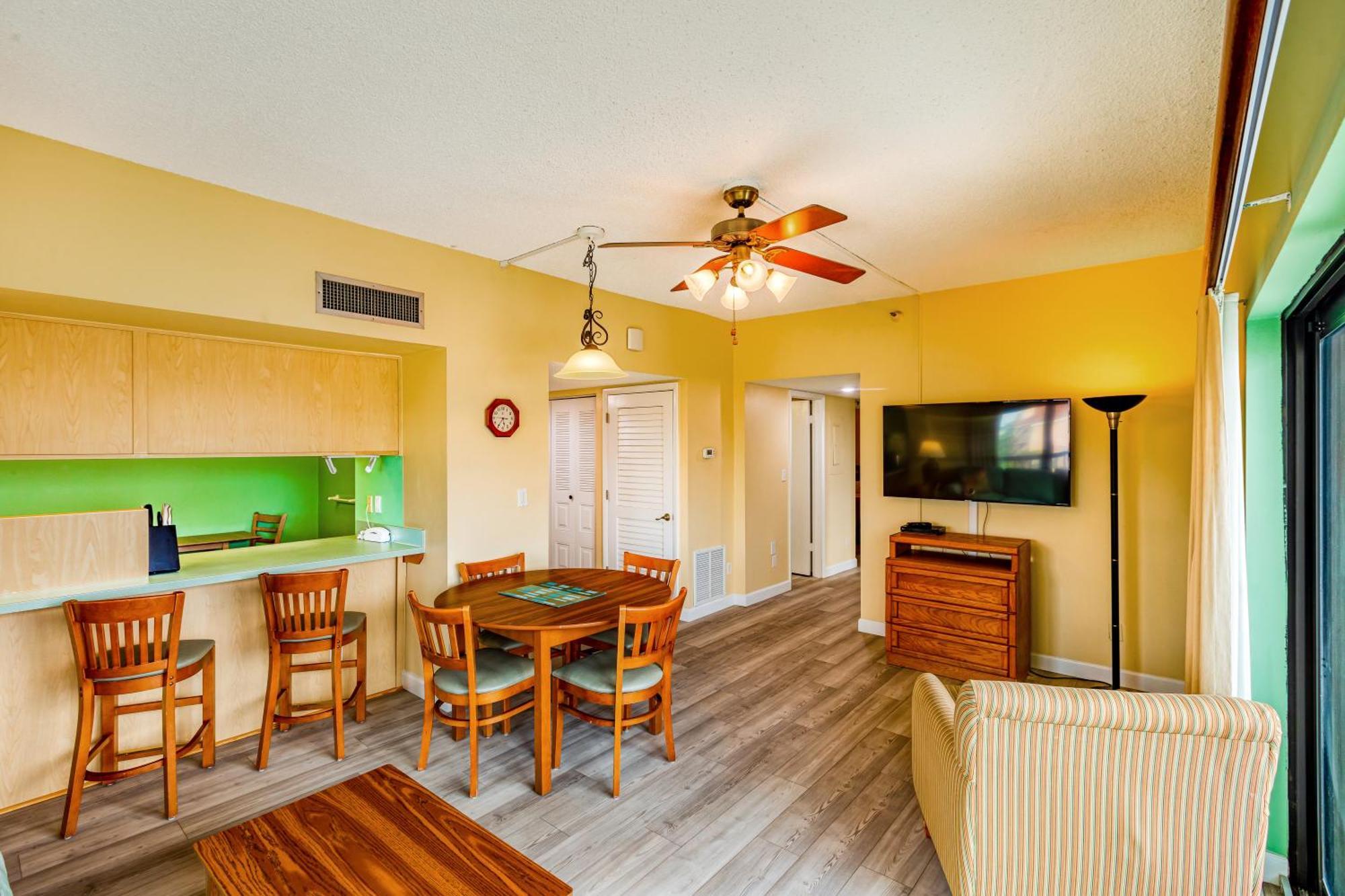 All Seasons Vacation Resort By Liberte Madeira Beach Εξωτερικό φωτογραφία