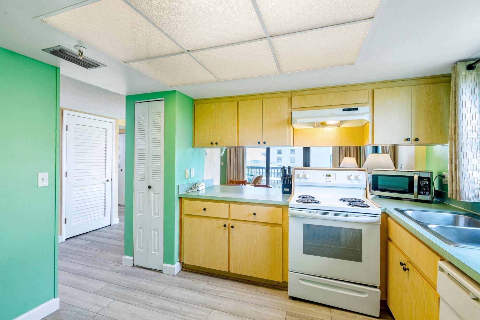 All Seasons Vacation Resort By Liberte Madeira Beach Εξωτερικό φωτογραφία